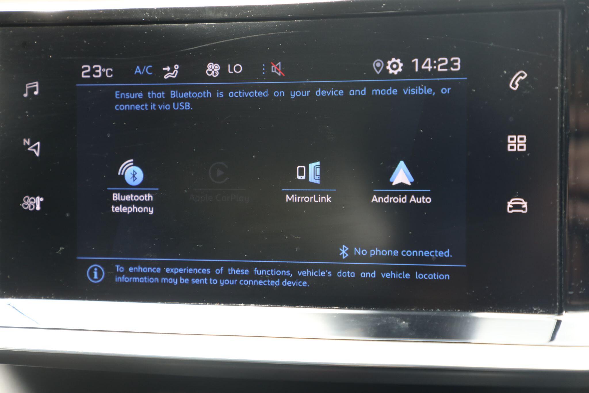 Large vehicle image